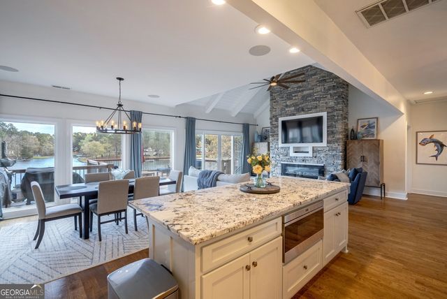 1093 Wharfside Court, Greensboro, GA 30642