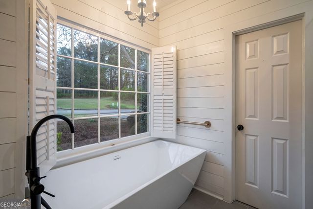 1093 Wharfside Court, Greensboro, GA 30642