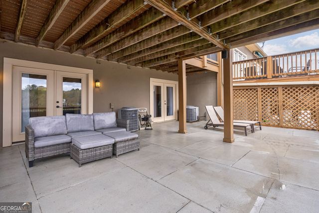 1093 Wharfside Court, Greensboro, GA 30642