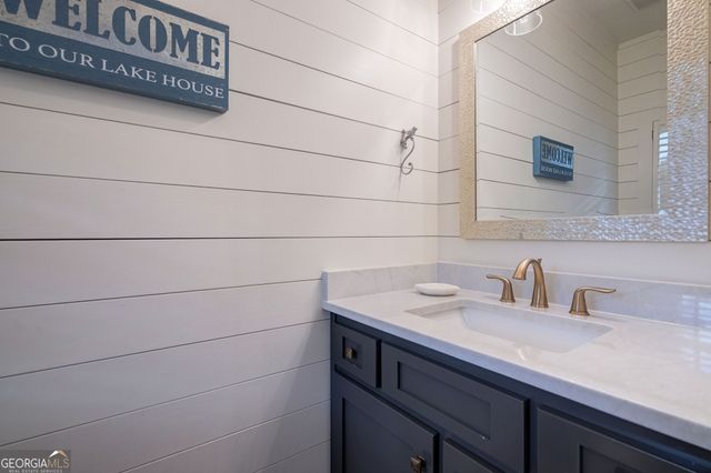 1093 Wharfside Court, Greensboro, GA 30642