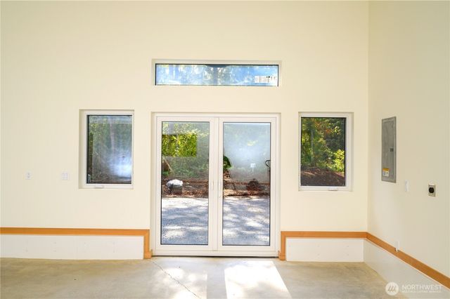 3067 E Smith Road, Bellingham, WA 98226