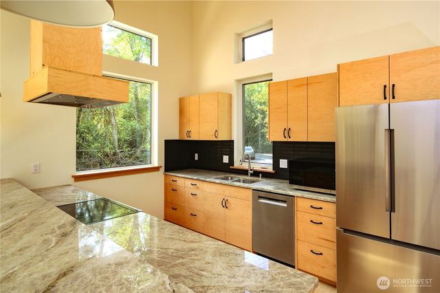 3067 E Smith Road, Bellingham, WA 98226