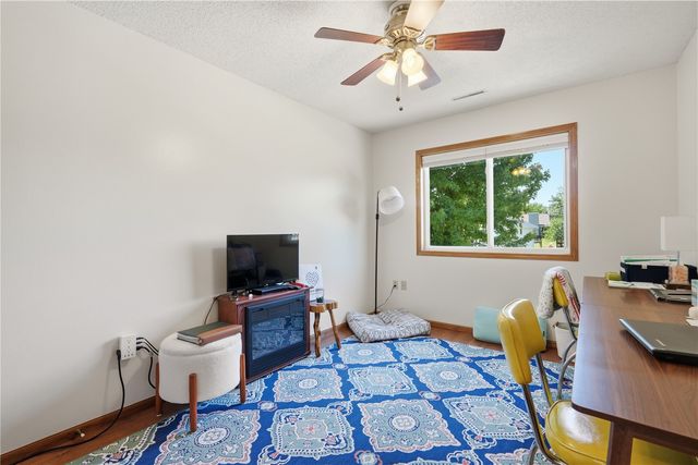 7418 Mallard Court NE, Cedar Rapids, IA 52402