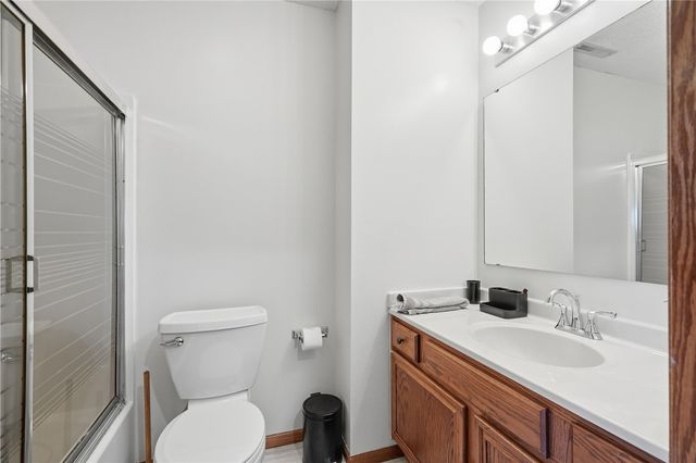 7418 Mallard Court NE, Cedar Rapids, IA 52402