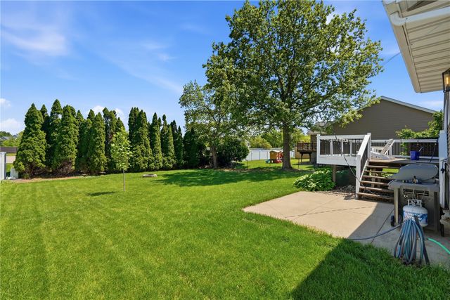 7418 Mallard Court NE, Cedar Rapids, IA 52402