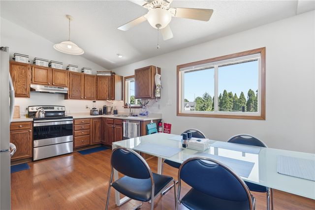 7418 Mallard Court NE, Cedar Rapids, IA 52402