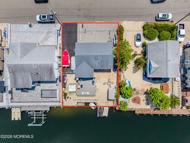 3412 Thistle Avenue, Toms River, NJ 08753