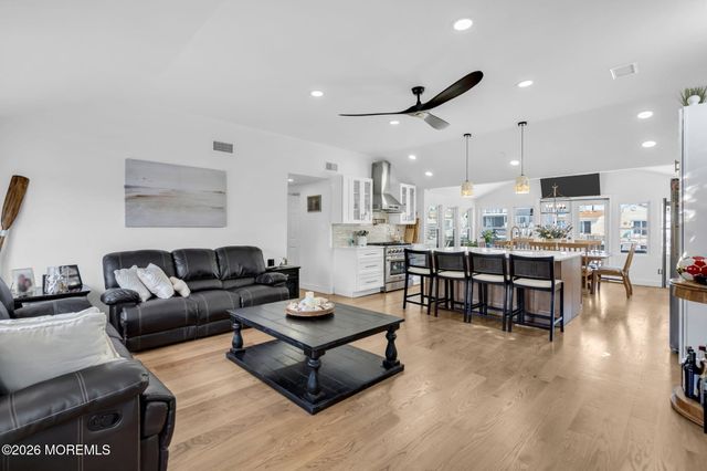 3412 Thistle Avenue, Toms River, NJ 08753
