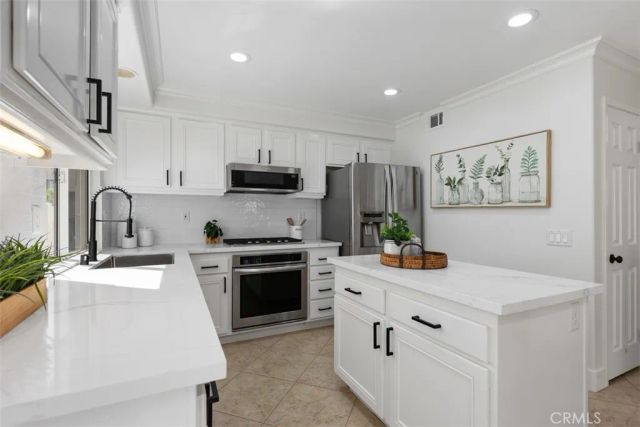 41 Apache Drive, Trabuco Canyon, CA 92679