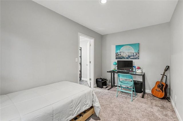 4113 NW Claymont Drive, Kansas City, MO 64116