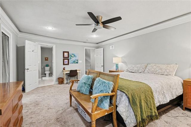 4113 NW Claymont Drive, Kansas City, MO 64116