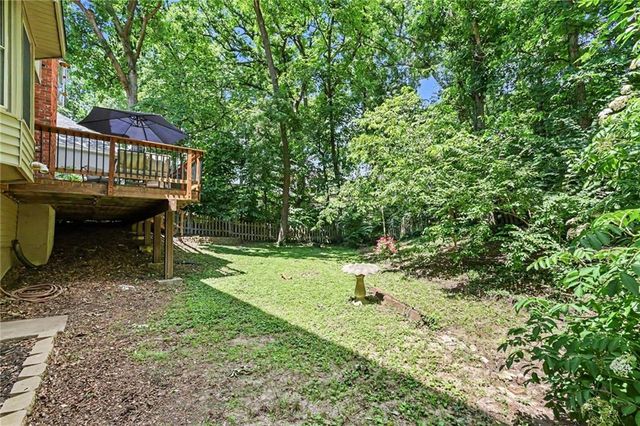 4113 NW Claymont Drive, Kansas City, MO 64116