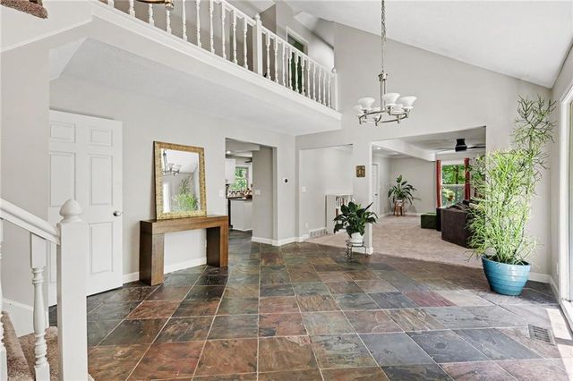 4113 NW Claymont Drive, Kansas City, MO 64116