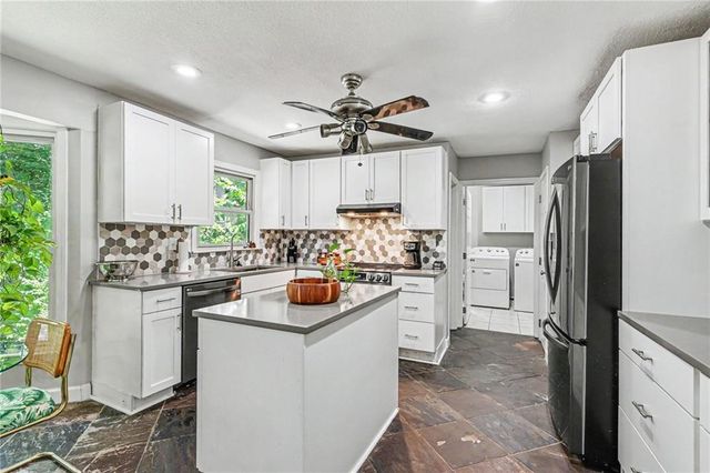 4113 NW Claymont Drive, Kansas City, MO 64116