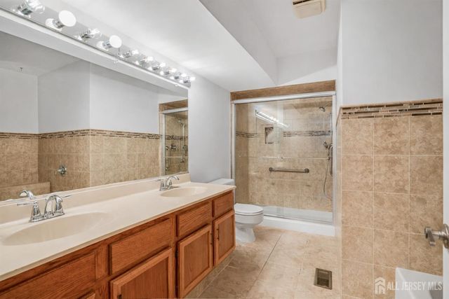 36-C Canterbury Drive, Monroe, NJ 08831