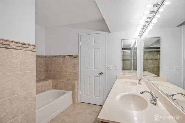 36-C Canterbury Drive, Monroe, NJ 08831