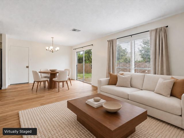 1600 Hazelwood Street B, Conroe, TX 77301