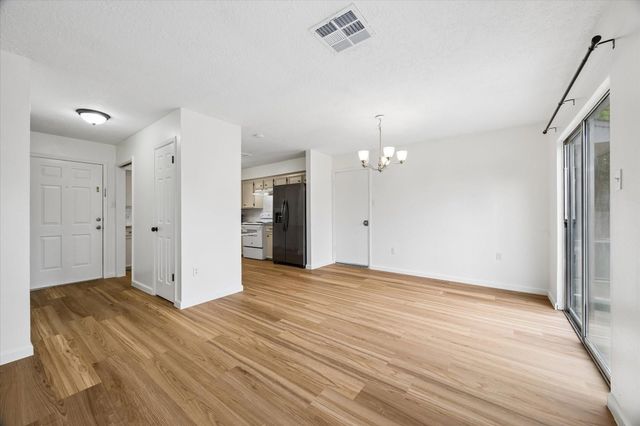1600 Hazelwood Street B, Conroe, TX 77301