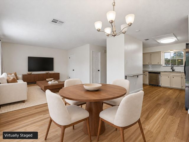1600 Hazelwood Street B, Conroe, TX 77301