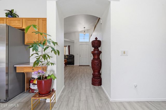 16605 N 23RD Place, Phoenix, AZ 85022