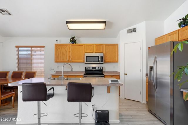 16605 N 23RD Place, Phoenix, AZ 85022