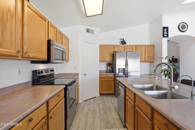 16605 N 23RD Place, Phoenix, AZ 85022