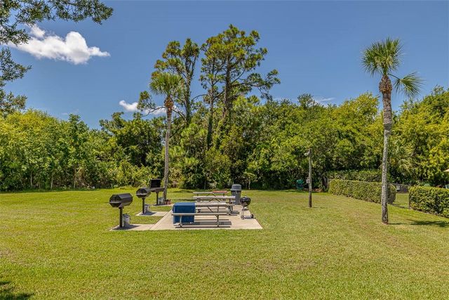 1524 Wood Ave 214, St Simons Island, GA 31522