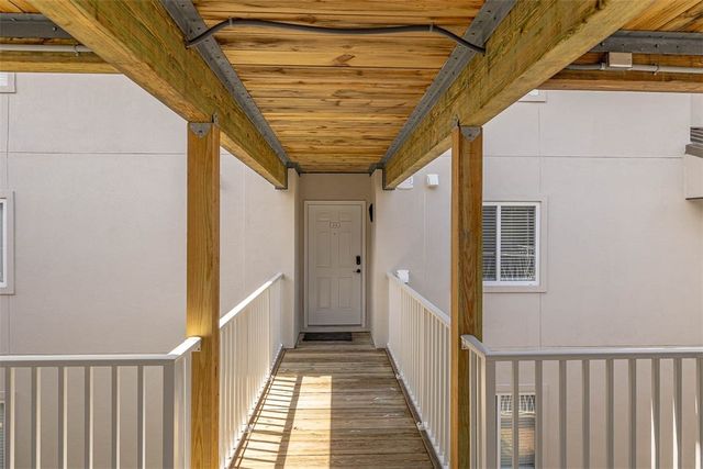 1524 Wood Ave 214, St Simons Island, GA 31522