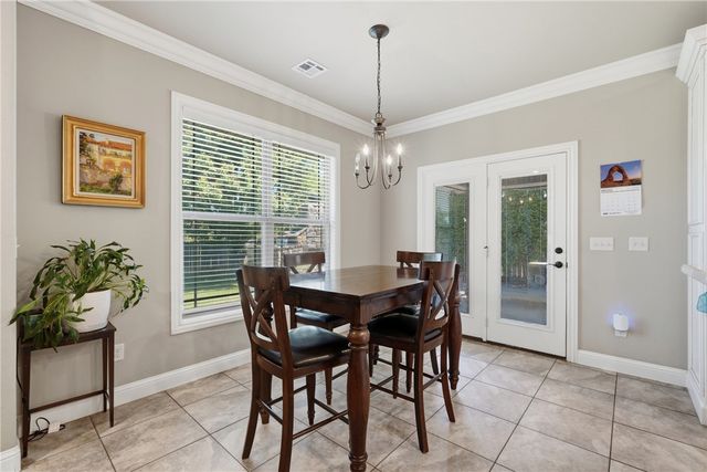 3901 Lexington Drive, Rogers, AR 72758