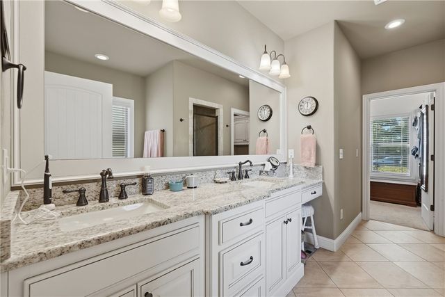 3901 Lexington Drive, Rogers, AR 72758