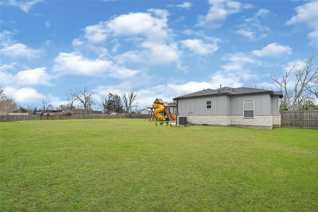 4821 1st Street, Houston, TX 77504