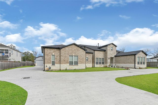 4821 1st Street, Houston, TX 77504