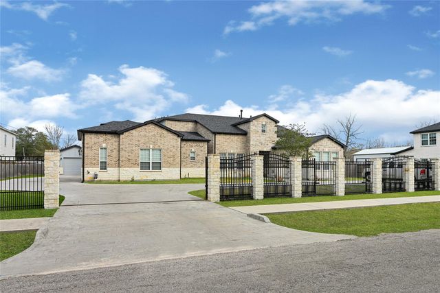 4821 1st Street, Houston, TX 77504