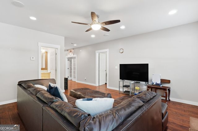460 Persimmon Drive, Sharpsburg, GA 30277