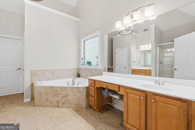 460 Persimmon Drive, Sharpsburg, GA 30277