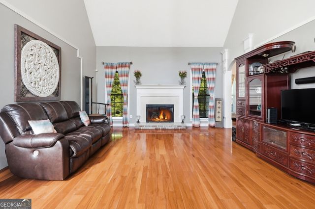 460 Persimmon Drive, Sharpsburg, GA 30277