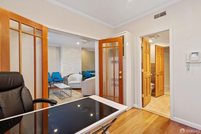 2076 16th Avenue, San Francisco, CA 94116