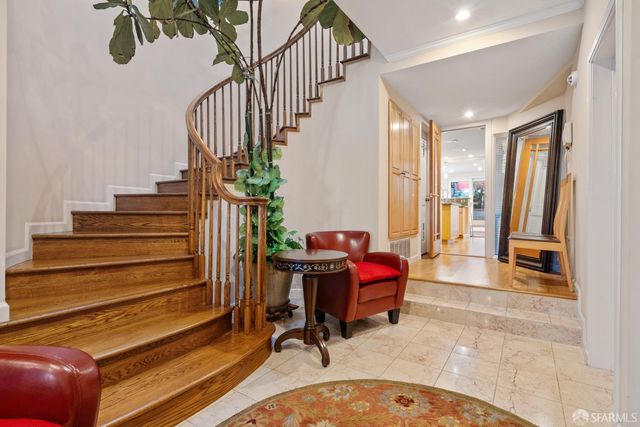2076 16th Avenue, San Francisco, CA 94116