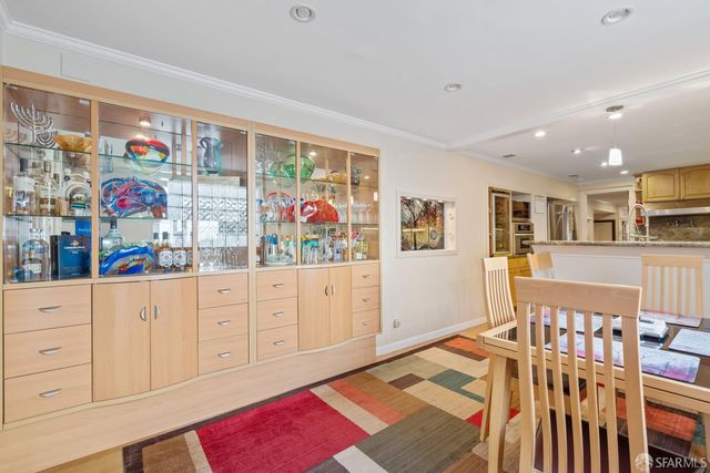 2076 16th Avenue, San Francisco, CA 94116
