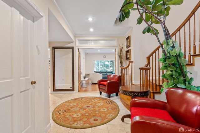 2076 16th Avenue, San Francisco, CA 94116