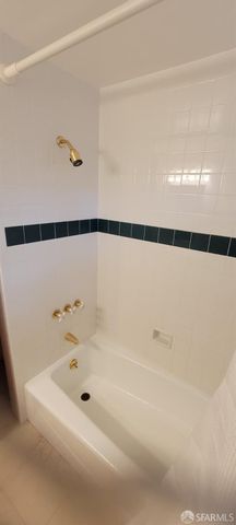 2076 16th Avenue, San Francisco, CA 94116