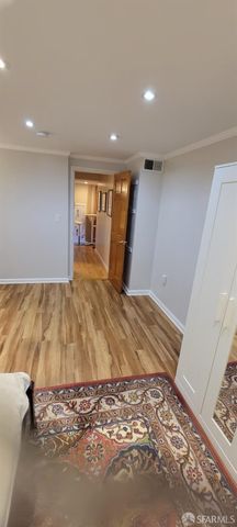 2076 16th Avenue, San Francisco, CA 94116
