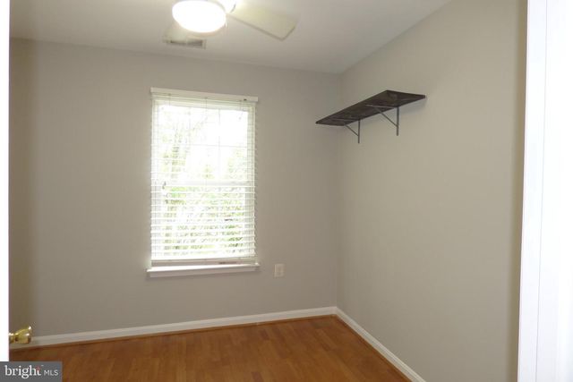 552 SPARKLEBERRY TER NE, Leesburg, VA 20176