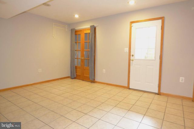 552 SPARKLEBERRY TER NE, Leesburg, VA 20176