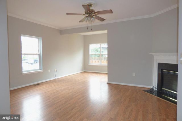 552 SPARKLEBERRY TER NE, Leesburg, VA 20176