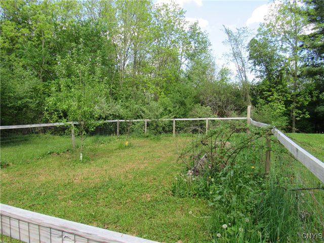 1224 Genesee Street, Oneida-outside, NY 13421