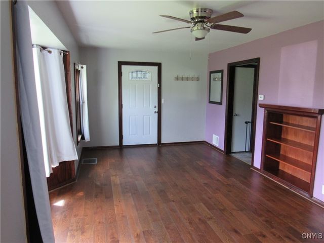 1224 Genesee Street, Oneida-outside, NY 13421