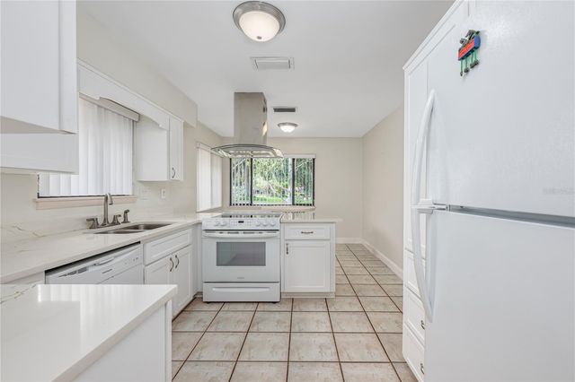 109 WATERWOOD DRIVE, Yalaha, FL 34797