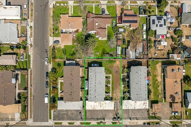 4421 E Hedges Avenue, Fresno, CA 93703