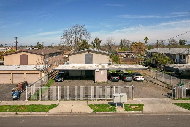 4421 E Hedges Avenue, Fresno, CA 93703